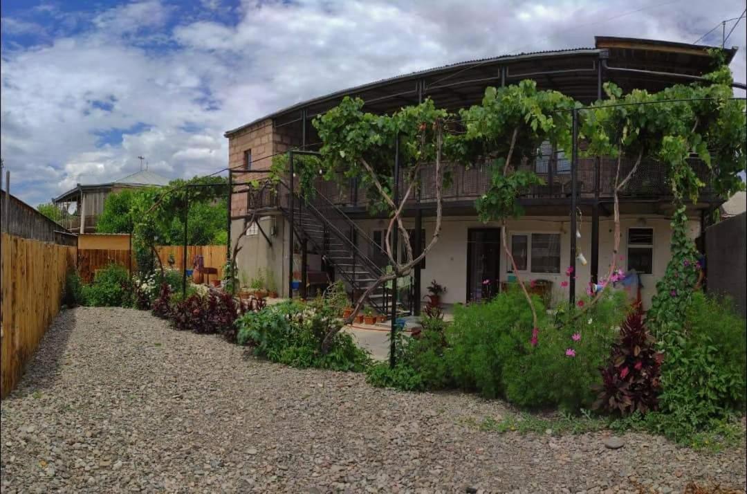 Akhaltsikhe Hotel “Sunny House” Экстерьер фото
